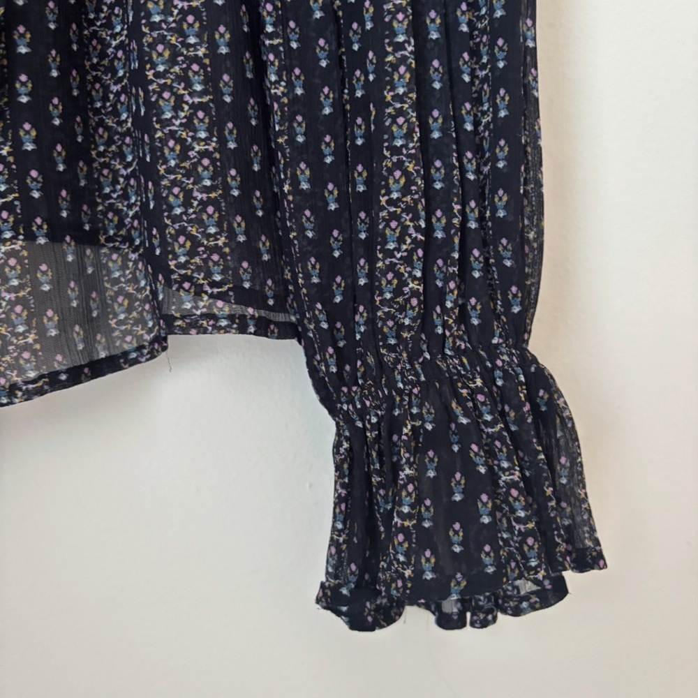 PAIGE Haiku Black Floral Silk Ruffle Button Front Blouse Small Quiet Luxe - Picture 4 of 8